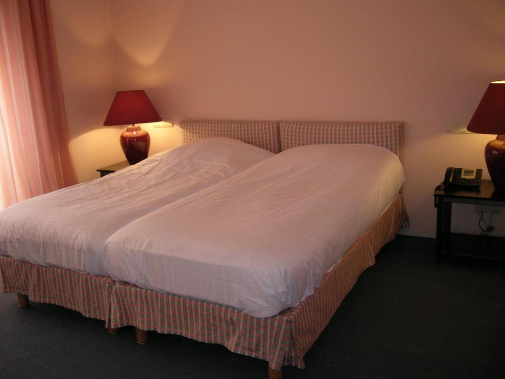 Hotel Le Martin Pecheur Fauvillers Стая снимка