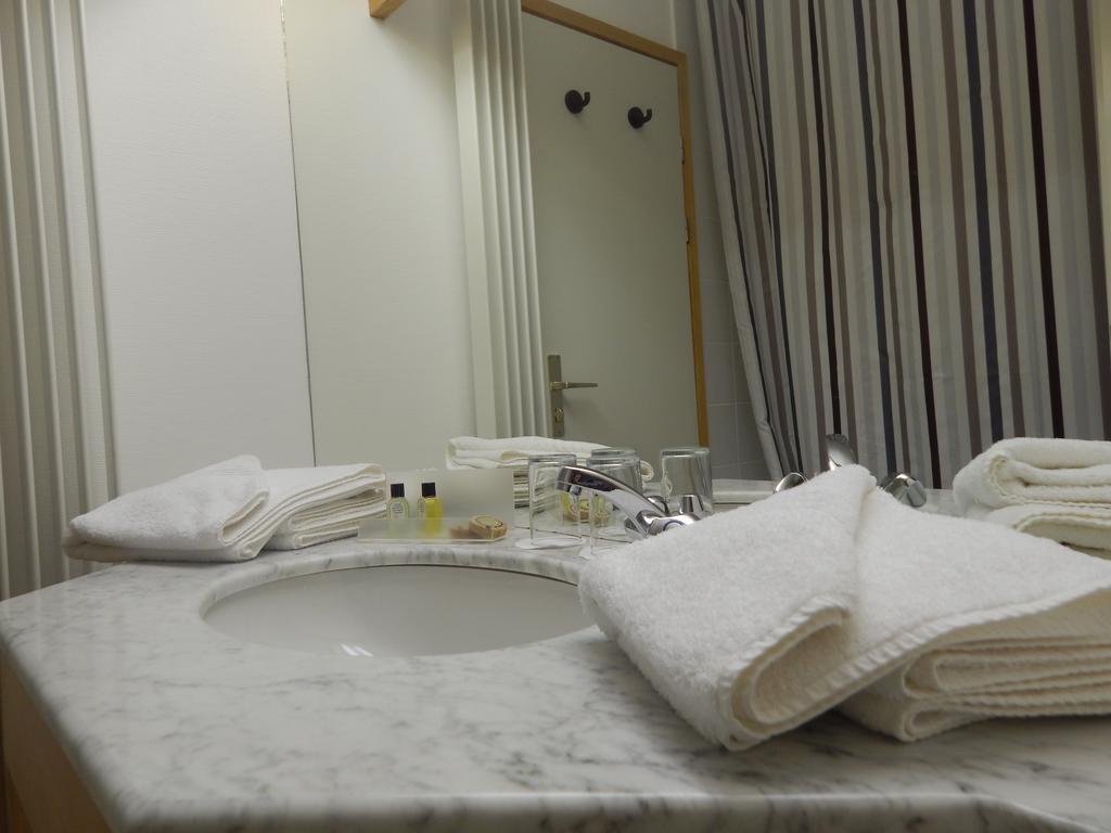 Hotel Le Martin Pecheur Fauvillers Стая снимка